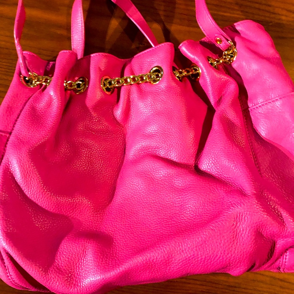 Pink Micheal Kors. Great spring bag. Practically brand new
